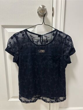 Preowned Hollister Navy Sheer Floral Embroidered Short Sleeve Top Women’s Small